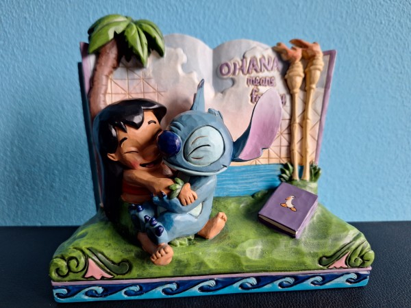 Stitch & Lilo Storybook Ohana Means Family 6010087