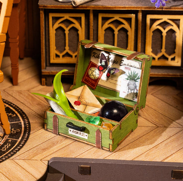 Robotime, 3D The Magic Study met LED verlichting 21x13x19cm