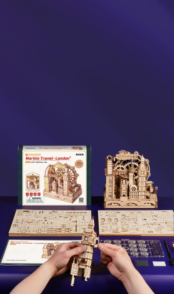 EGB01-scene-10-700x1177 Robotime, 3D Houten Marble Travel “London”, Marble Spaceport 22,5×15,5×23,5cm