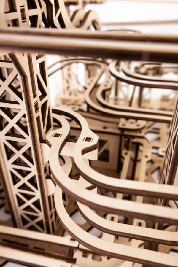IMG_7442-700x1050 Eco Wood 3D Mechanische Houten Puzzel, Marble Run 43,6×26,4×24,7 cm