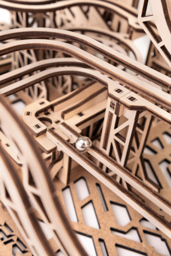 IMG_7504-700x1050 Eco Wood 3D Mechanische Houten Puzzel, Marble Run 43,6×26,4×24,7 cm